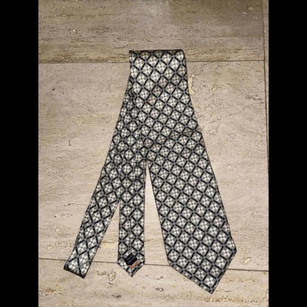Guy Laroche Silk Tie‎ Geometric diamond